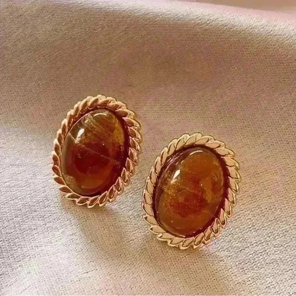 Vintage Elegant Oval Resin Stud Earrings